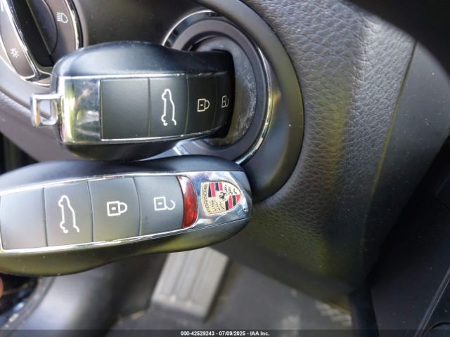 2021 PORSCHE MACAN WP1AA2A52MLB03298 Photo 10