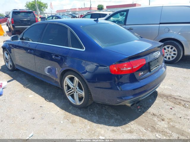 2013 AUDI S4 WAUKGAFL5DA212854 Photo 2