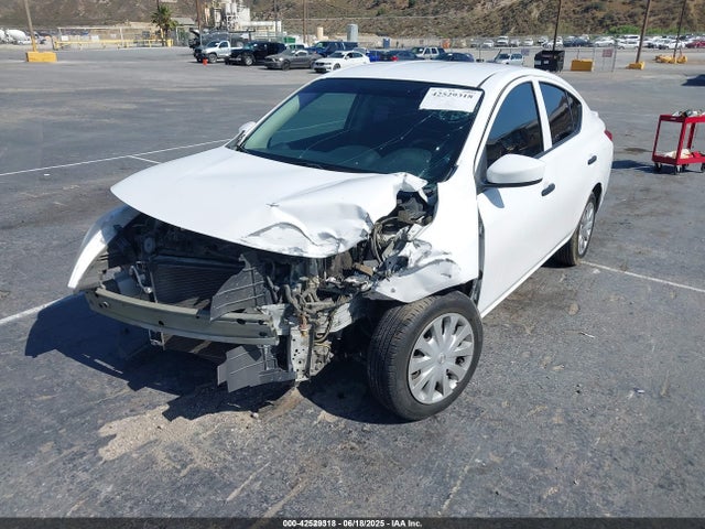Nissan 2016 2016 3N1CN7AP2GL904435 Image 2