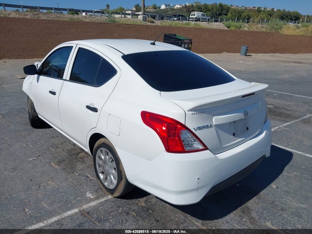 Nissan 2016 2016 3N1CN7AP2GL904435 Image 3