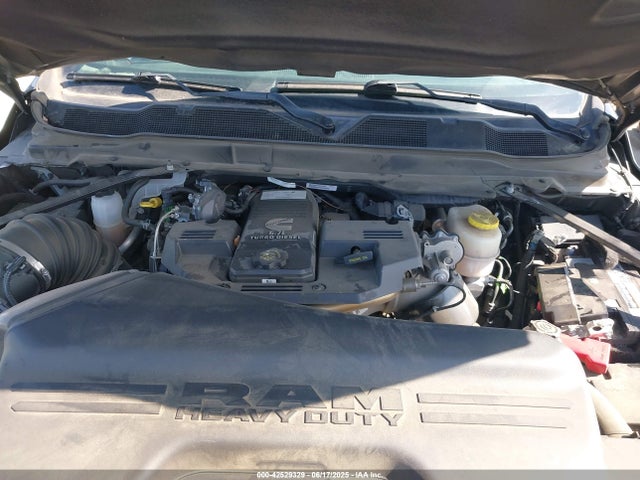 3C6UR5DLXMG584554 RAM 2500
