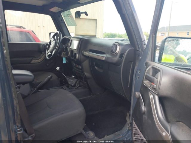 2017 JEEP WRANGLER UNLIMITED 1C4BJWDG6HL507706 Photo 4