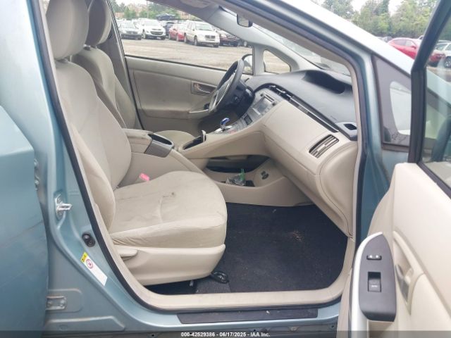 2013 TOYOTA PRIUS JTDKN3DU6D1646555 Photo 4