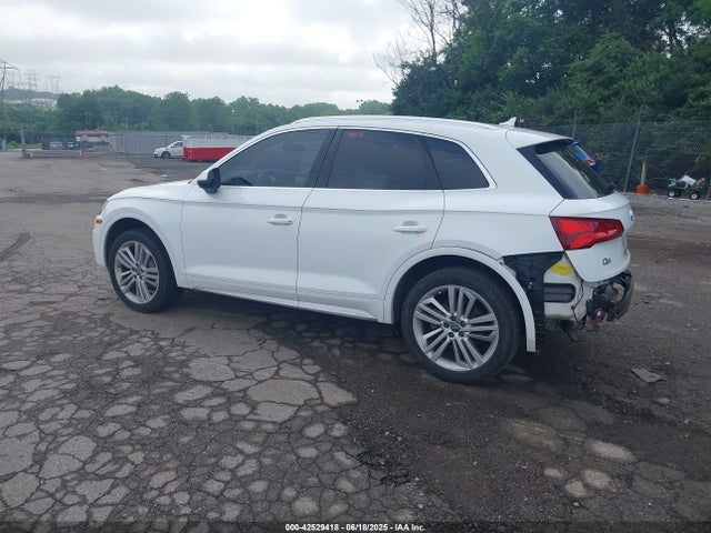 2018 AUDI Q5 WA1BNAFY1J2012364 Photo 2
