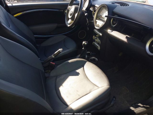 2007 MINI COOPER WMWMF335X7TU63276 Photo 4