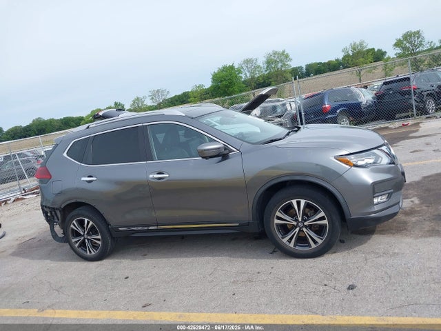 JN8AT2MV9JW300278 Nissan 2018