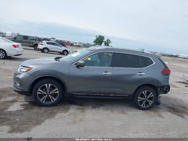 JN8AT2MV9JW300278 Nissan 2018