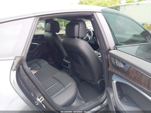 2019 AUDI A7 WAUV2AF29KN022385 Photo 7