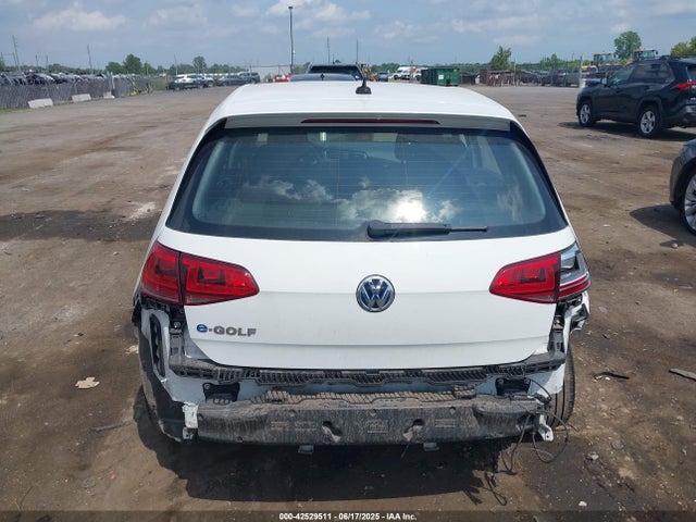 WVWKP7AU3GW912983 Volkswagen 2016