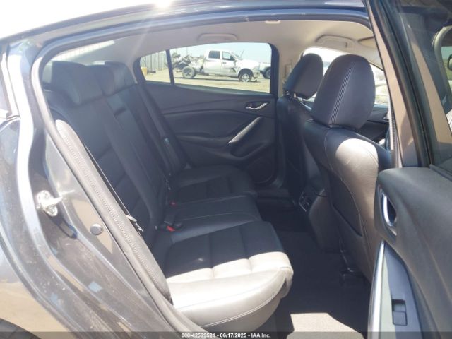 JM1GJ1T62E1136813 Mazda py