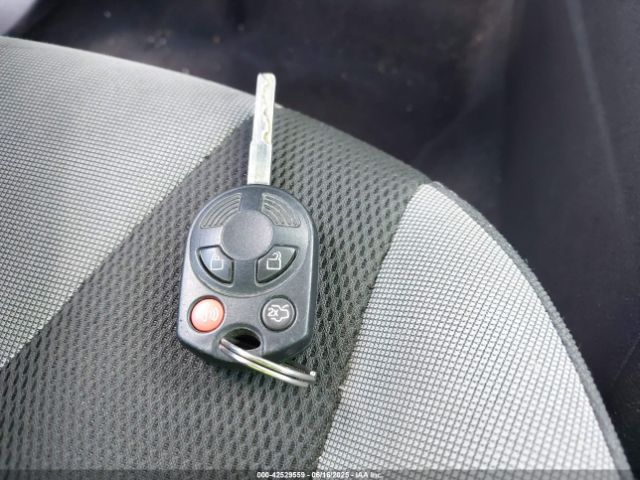 1FADP3K28EL320482 Ford FOCUS SE