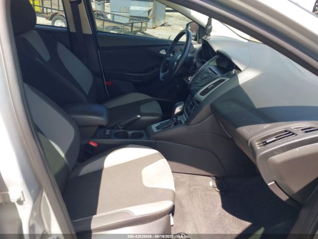 1FADP3K28EL320482 Ford FOCUS SE