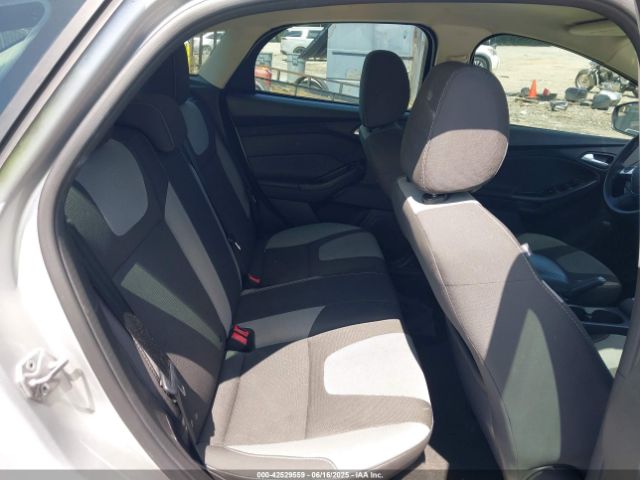 1FADP3K28EL320482 Ford FOCUS SE