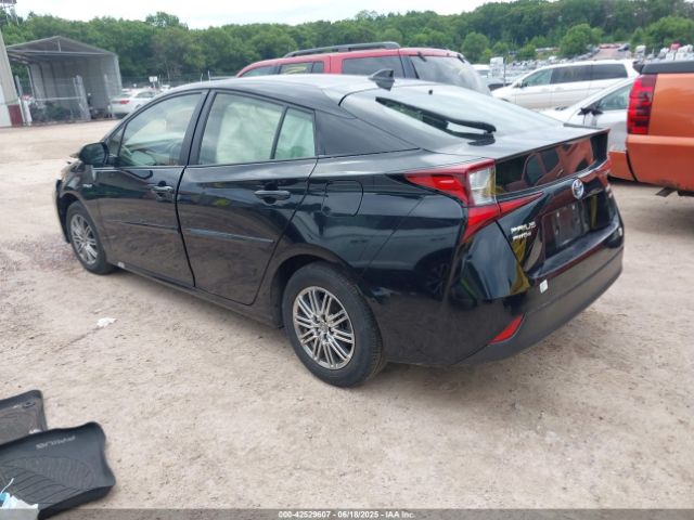 2019 TOYOTA PRIUS JTDL9RFU5K3001969 Photo 2
