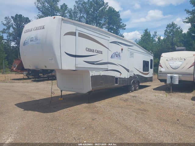 4X4FCRM23BS205444 Forest River Cedar Creek