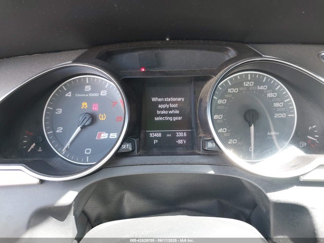 2010 AUDI S5 WAUVVAFR1AA085233 Photo 6