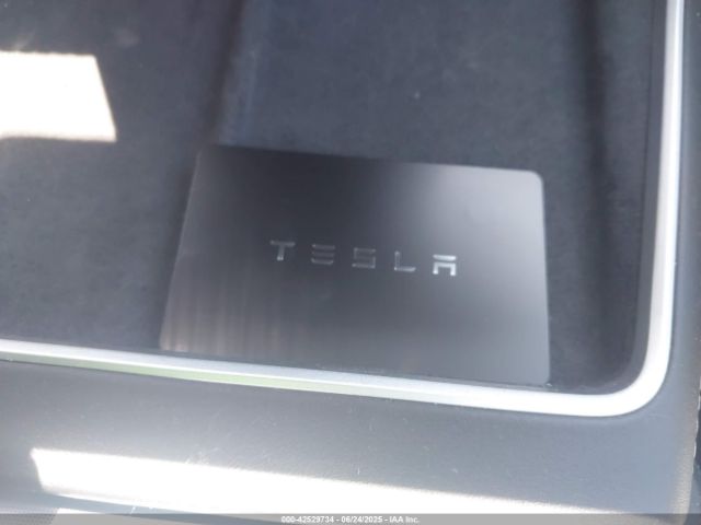 2026 TESLA MODEL Y 7SAYGDEE1TA387657 Photo 10