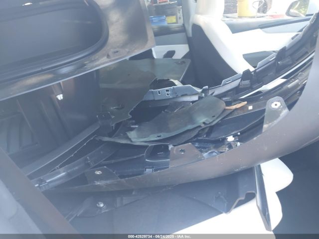 2026 TESLA MODEL Y 7SAYGDEE1TA387657 Photo 7