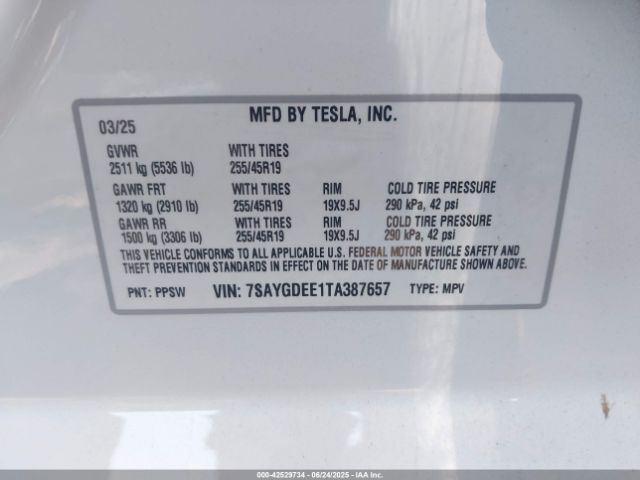 2026 TESLA MODEL Y 7SAYGDEE1TA387657 Photo 8
