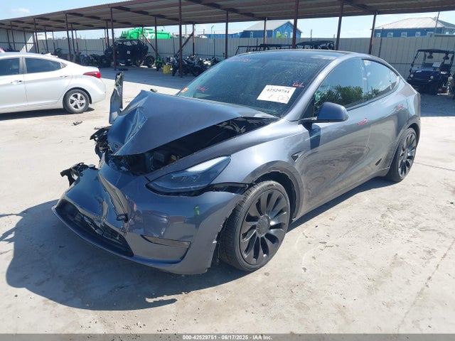 2023 TESLA MODEL Y 7SAYGDEF5PF696100 Photo 1