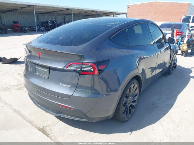 2023 TESLA MODEL Y 7SAYGDEF5PF696100 Photo 3