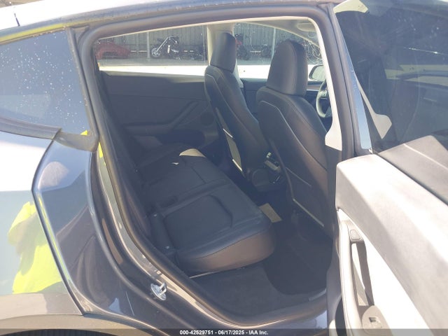 2023 TESLA MODEL Y 7SAYGDEF5PF696100 Photo 7
