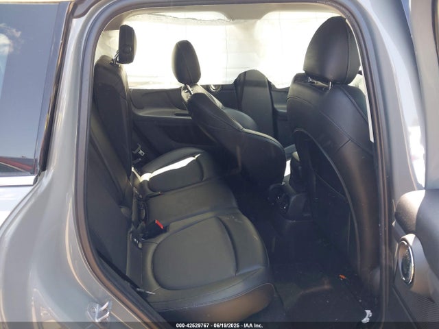 2018 MINI COUNTRYMAN WMZYT5C37J3E59395 Photo 7