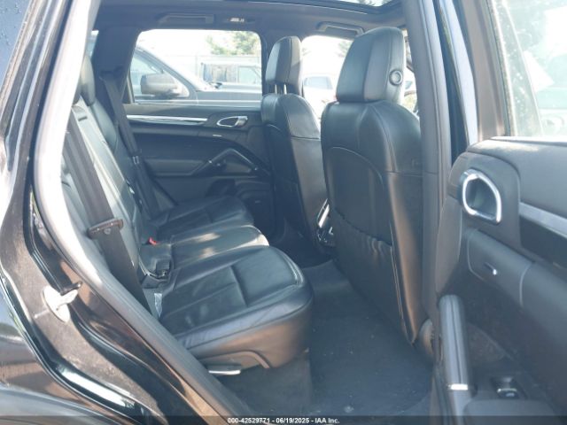 2011 PORSCHE CAYENNE WP1AA2A21BLA08606 Photo 7