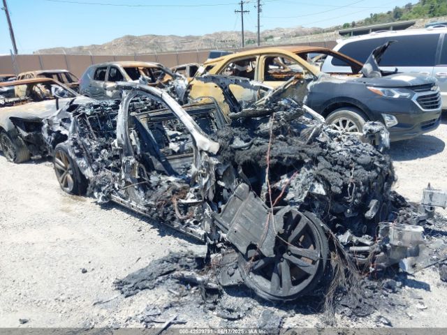 2017 JAGUAR XJ SAJWA2G79H8W12492 Photo 0