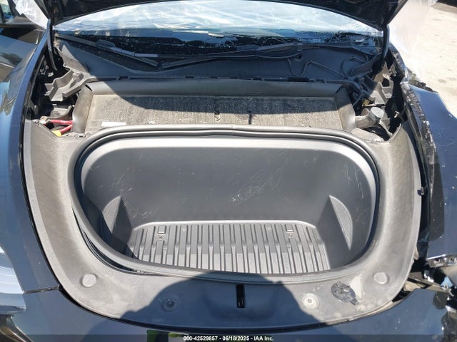 2023 TESLA MODEL Y 7SAYGDEE8PA138813 Photo 9