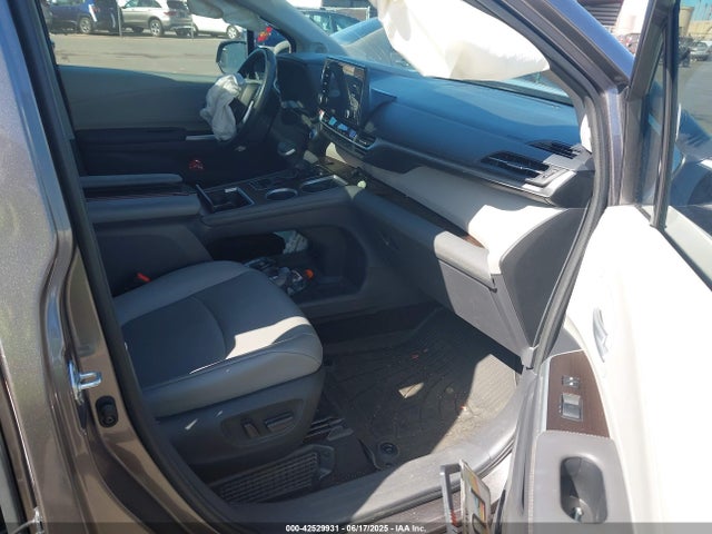 2022 TOYOTA SIENNA 5TDJRKEC4NS106156 Photo 4