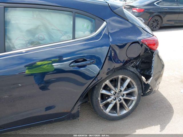 2018 MAZDA MAZDA3 3MZBN1L39JM204670 Photo 5
