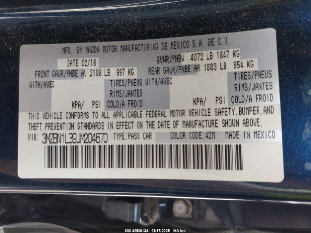 2018 MAZDA MAZDA3 3MZBN1L39JM204670 Photo 8