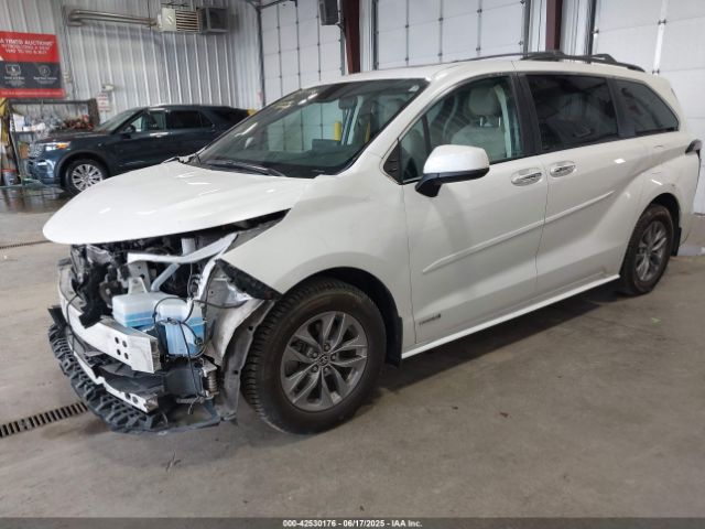 2021 TOYOTA SIENNA 5TDYSKFC4MS030969 Photo 1