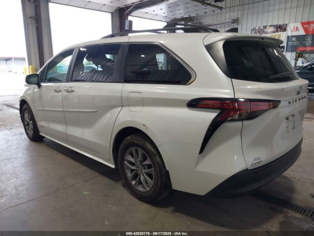 2021 TOYOTA SIENNA 5TDYSKFC4MS030969 Photo 2