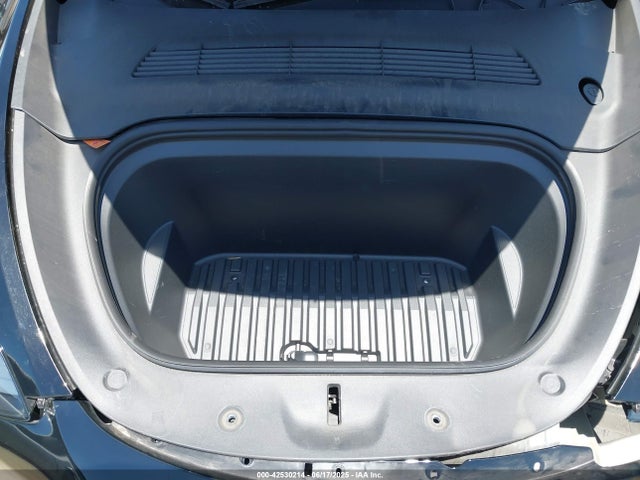 2023 TESLA MODEL Y 7SAYGAEE2PF638323 Photo 9