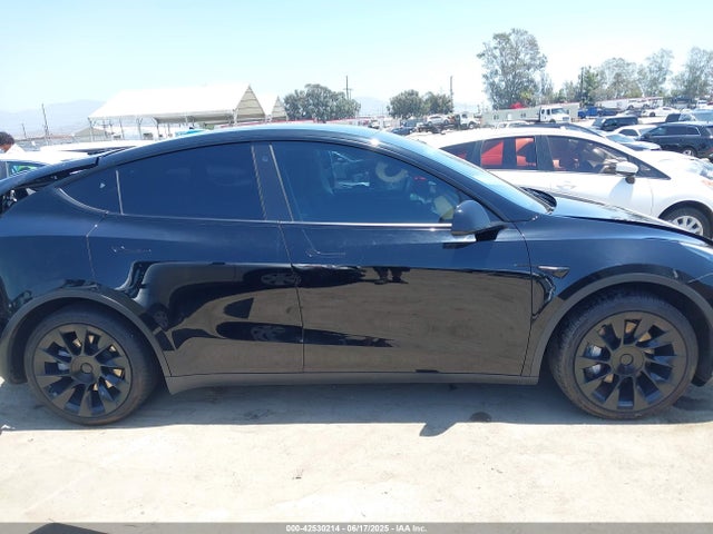 Tesla 2023 2023 7SAYGAEE2PF638323 Image 13