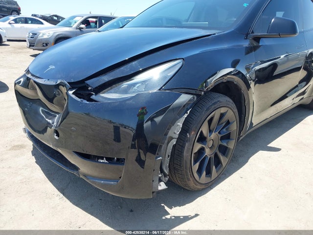 Tesla 2023 2023 7SAYGAEE2PF638323 Image 19