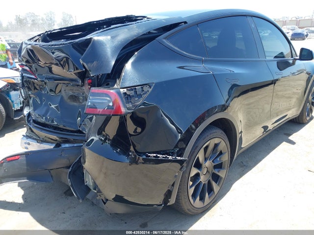 Tesla 2023 2023 7SAYGAEE2PF638323 Image 22