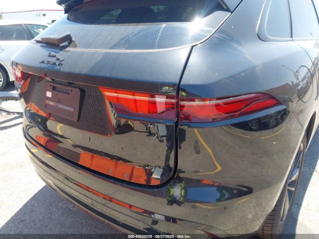 2025 JAGUAR F-PACE SADCT2EX9SA743201 Photo 3