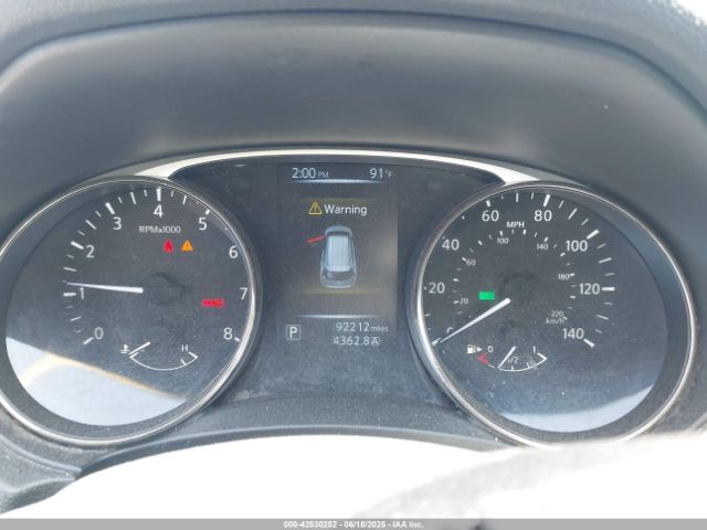 JN8AT2MT5GW008151 Nissan 2016