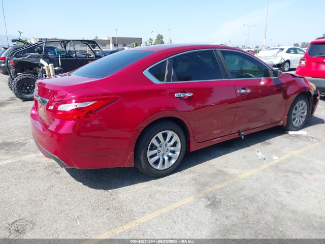 1N4AL3AP2HC496976 Nissan 2017