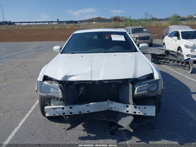 Chrysler 2018 2018 2C3CCABG8JH240225 Image 13