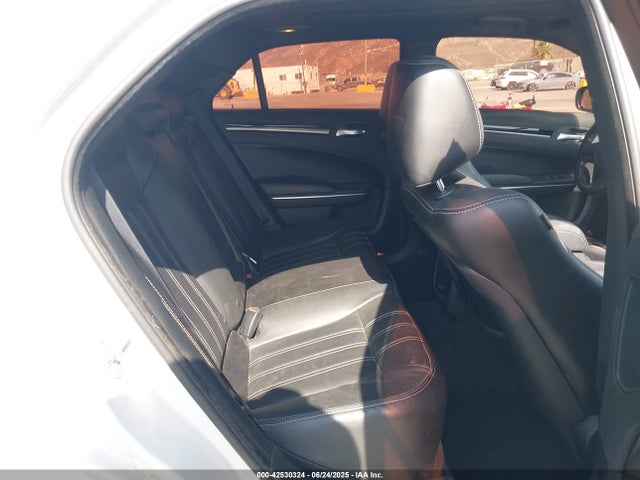 Chrysler 2018 2018 2C3CCABG8JH240225 Image 8
