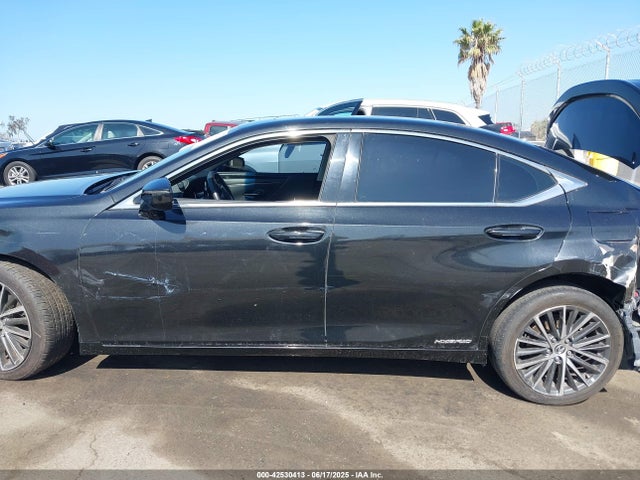 Lexus a25a-fxs, 3nm 2022 58ADA1C17NU017942 Image 15