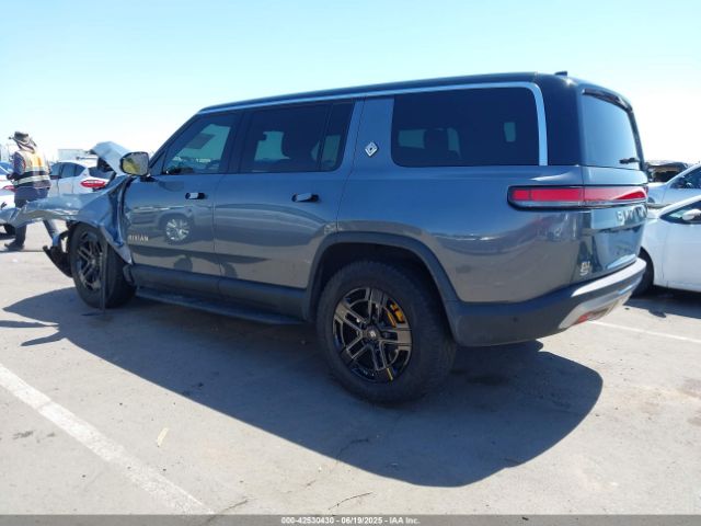 2023 RIVIAN R1S 7PDSGABA5PN005300 Photo 2