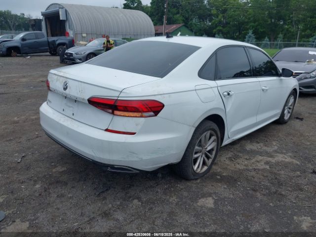 2021 VOLKSWAGEN PASSAT 1VWAA7A33MC014365 Photo 3