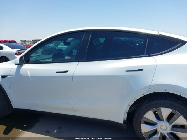 7SAYGDEEXNA014247 Tesla Model Y