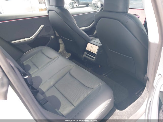 2025 TESLA MODEL 3 5YJ3E1EA7SF897151 Photo 7
