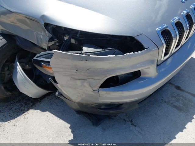 2016 JEEP CHEROKEE 1C4PJMCS1GW300511 Photo 5